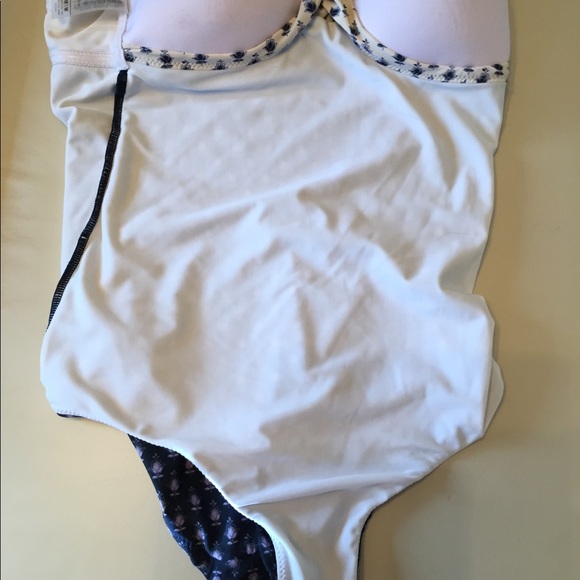 Simon's Retro Style Navy Blue & White Swimsuit - Picture 8 of 8